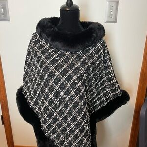 Chic Black and White Fur-Trimmed Poncho